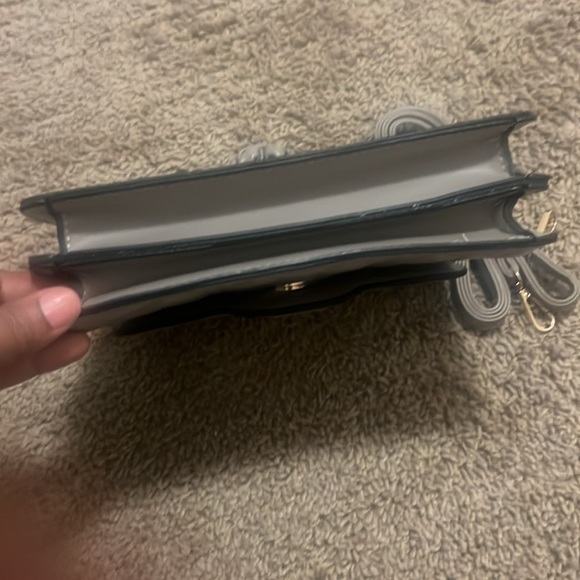 Handbag 👜 - Picture 6 of 6